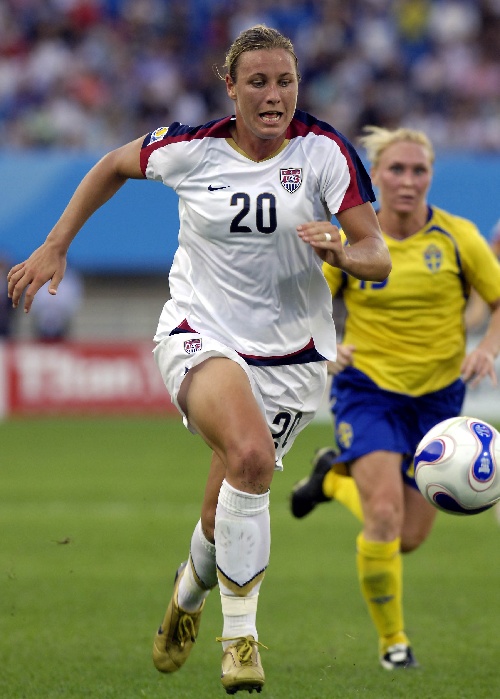 美国绝杀瑞典，蒂亚戈点燃赛场