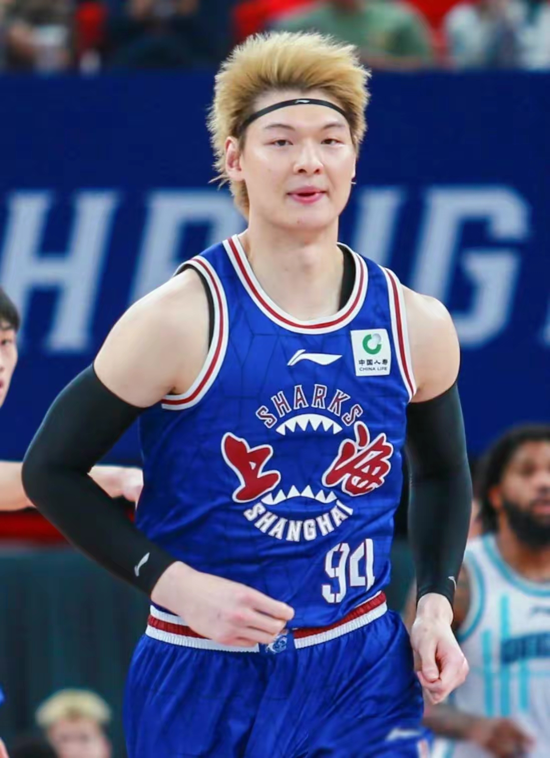 快船鏖战福建队，王哲林高光表现