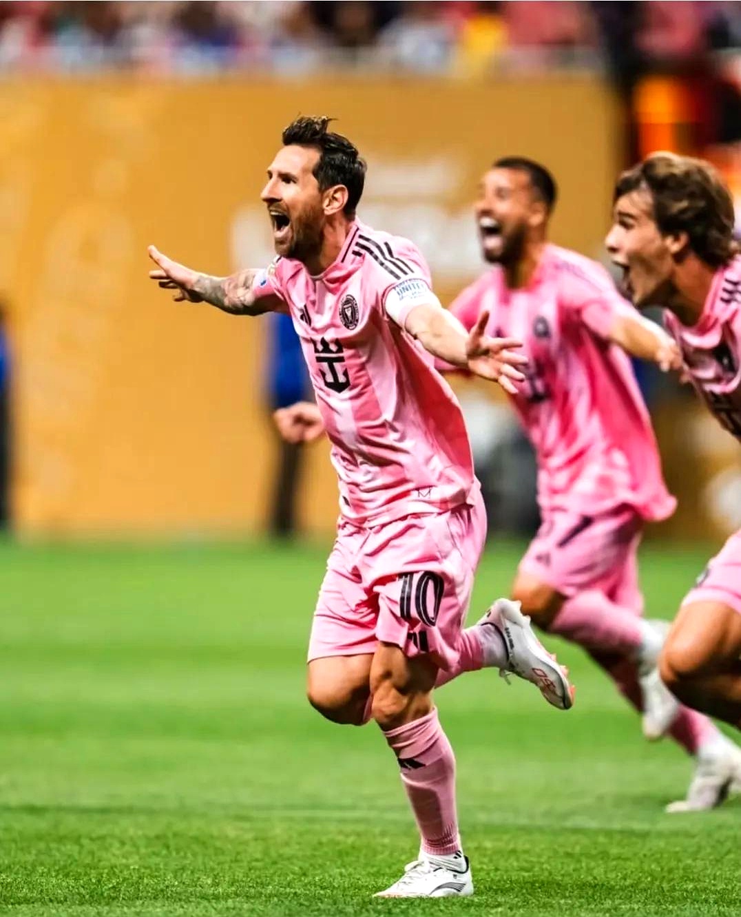 法国队碾压波兰队，波尔带队取胜