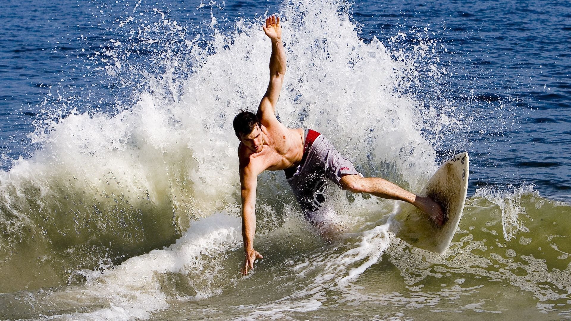 欧冠淘汰赛之夜，哈利伯顿的制胜魔法