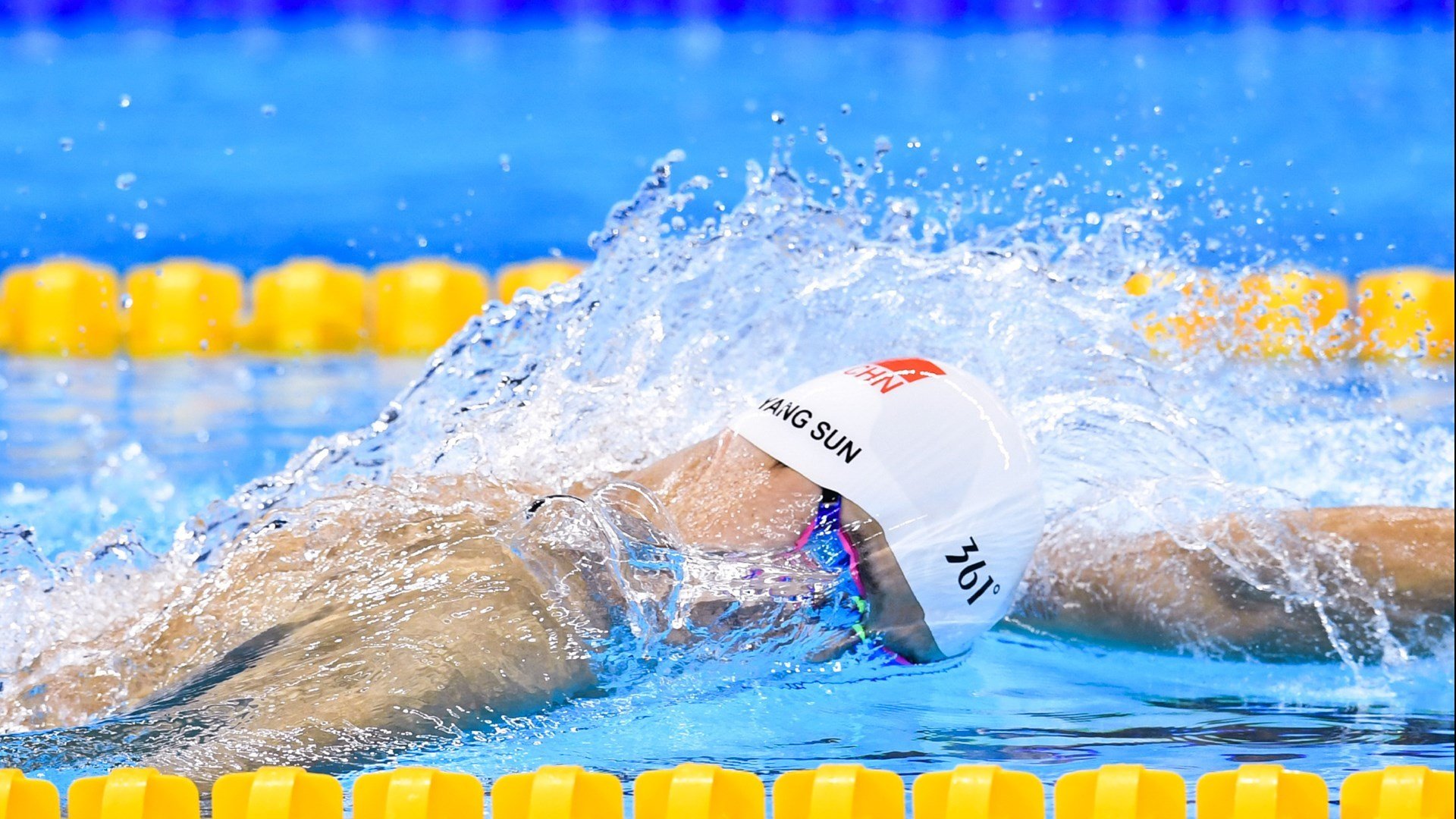 北非雄鹰突尼斯爆冷争冠战，德里赫特关键一击终结英格兰神话