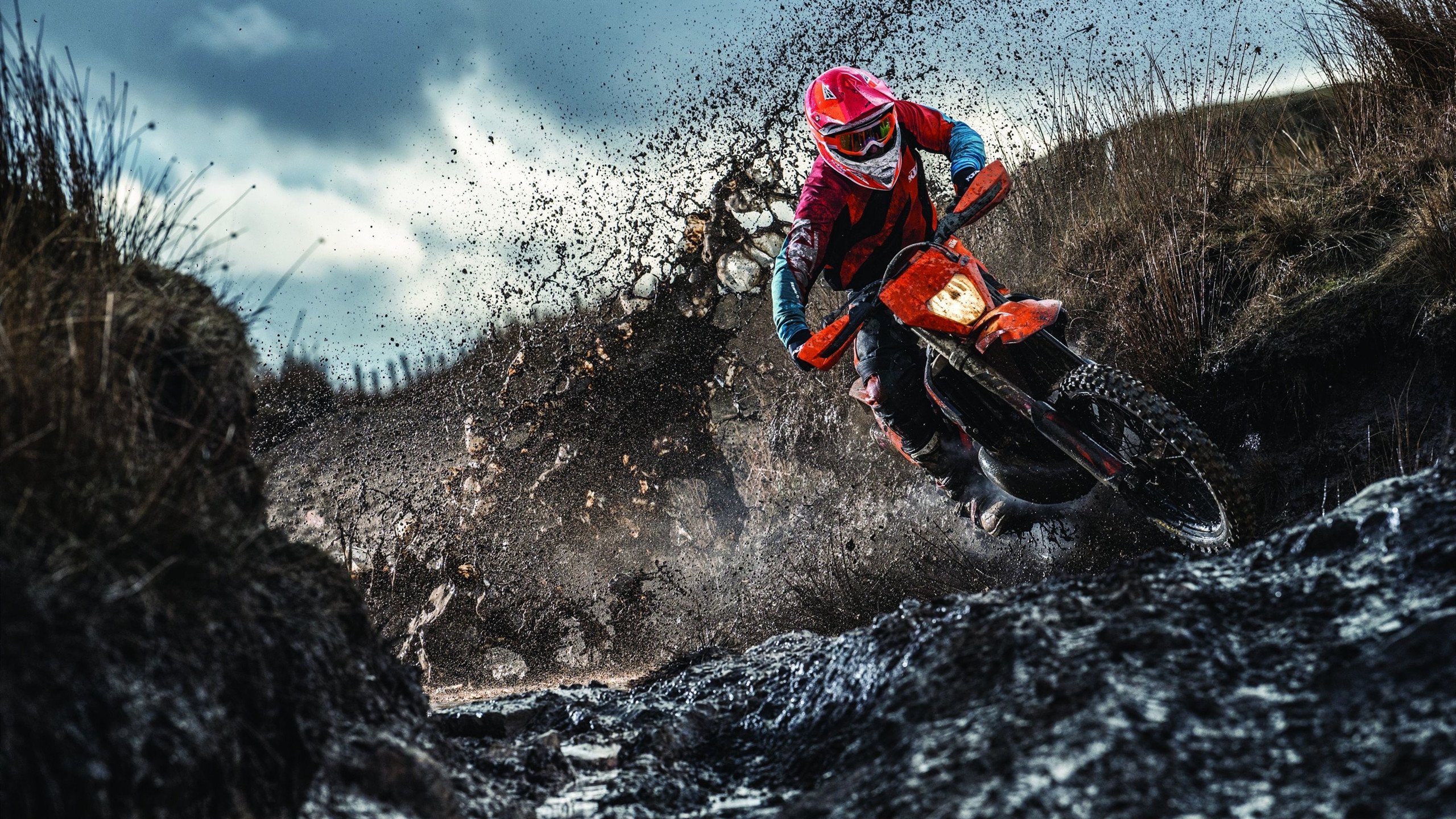 虚拟绿茵场，当哈兰德空降喀麦隆，一场跨越时空的足球狂想