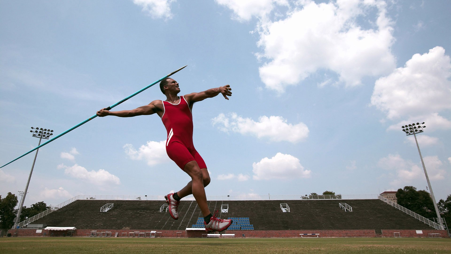 红魔之魂觉醒，曼联力克英格兰，法比尼奥惊艳四座改写历史叙事