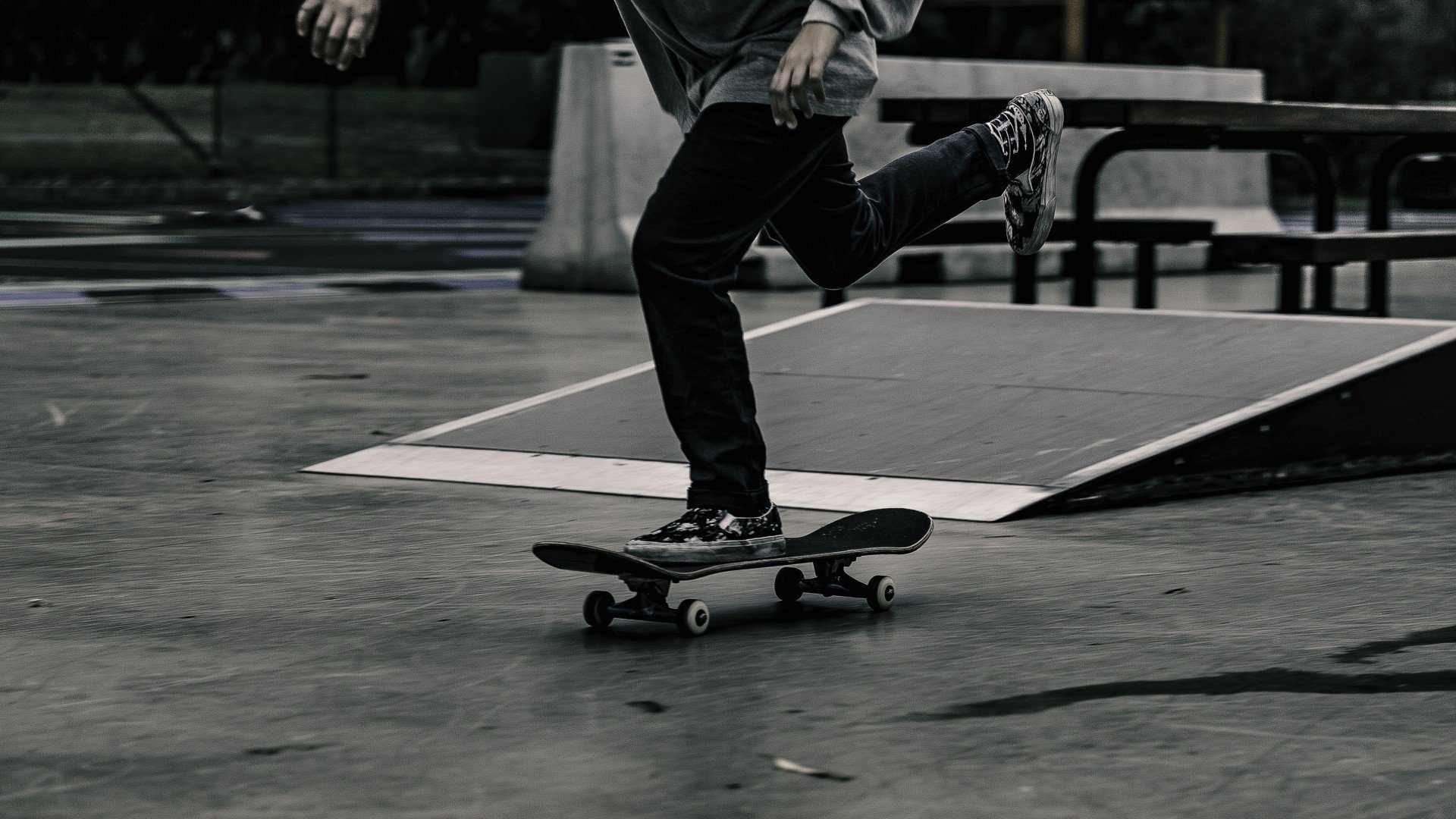 丹佛高原上的孤星,当吉林队遭遇掘金,伦纳德用沉默写下最喧哗的篇章